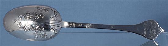 A George V silver canteen of 17th century style lace back trefid pattern cutlery, 110oz/ 3430 grams.